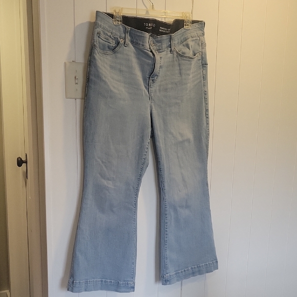 Torrid Women's Light Blue Bombshell Flare Jeans - Picture 2 of 3